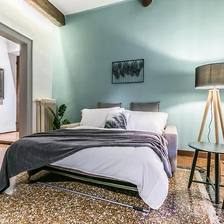 Familybo Santo Stefano Apartment *